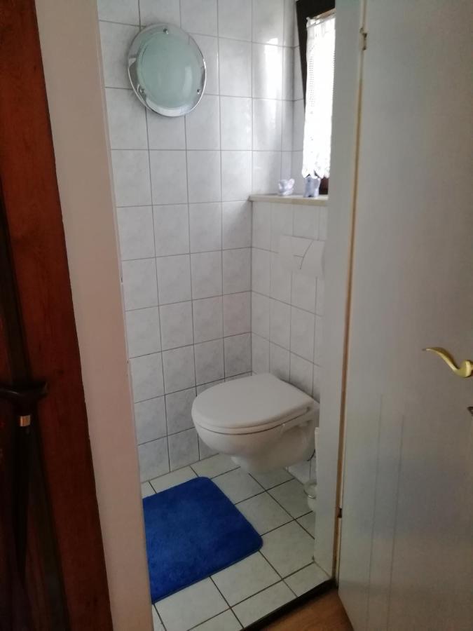 Вилла Kleines Haus Mit Geschichte Neukirchen  Экстерьер фото